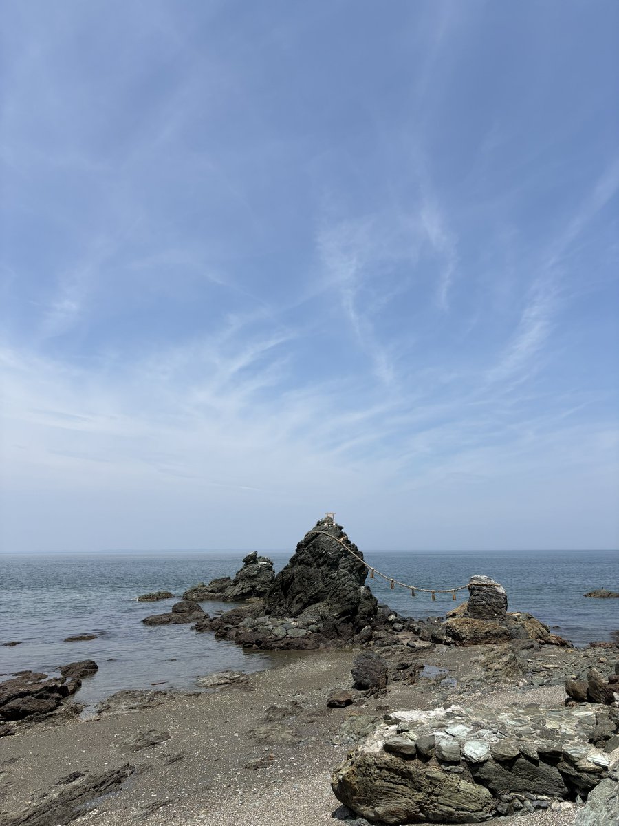 Express633's tweet photo. 引き潮��夫婦岩。 https://t.co/gooWWGa2xv