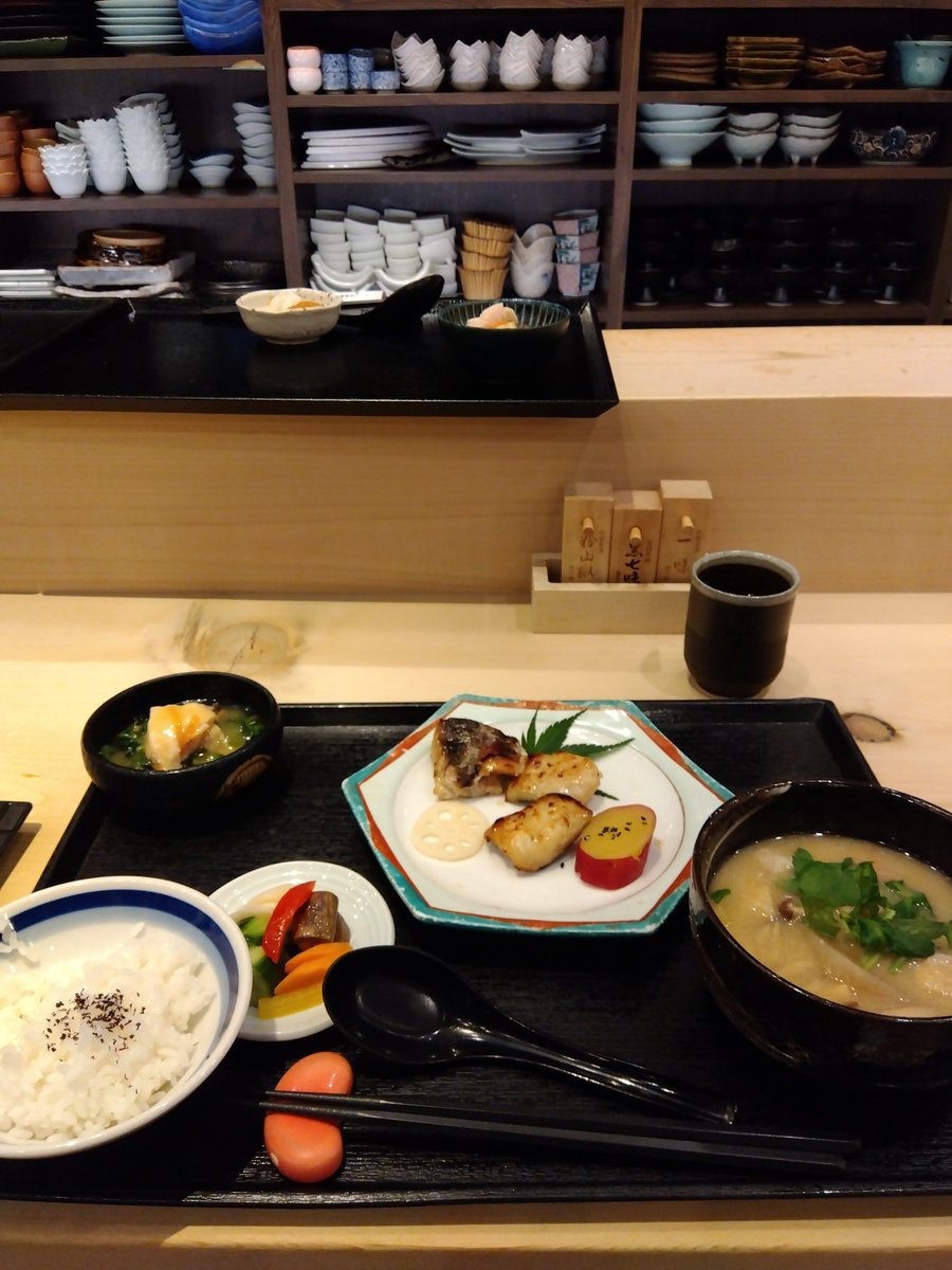 mican311's tweet photo. ミッドランドスクエアの三ぶんでランチ https://t.co/JX9bAR8nB8