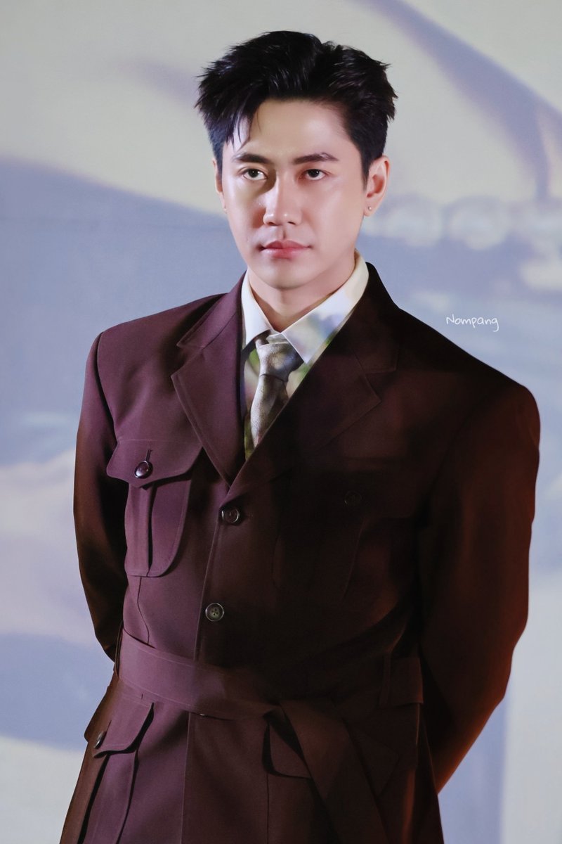 NompangJam's tweet photo. หล่อตึง หล่อกึง😎🔥
#เหมันต์ตะวันรอนFinalEP #แจมรชตะ https://t.co/bhyWYncBqP
