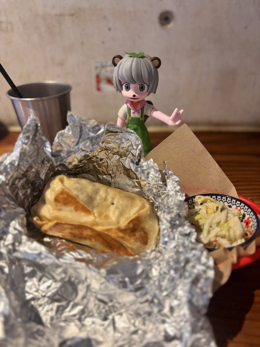 ayaka__v_v's tweet photo. ケパサ美味しかったよ〜〜〜
推しの居住地域近いと気軽に聖地巡礼できて良い
ぽんぽこちゃんソフビと初めてお出かけしたけどかわいすぎるな✌️🍃 https://t.co/zVl8hISAPR