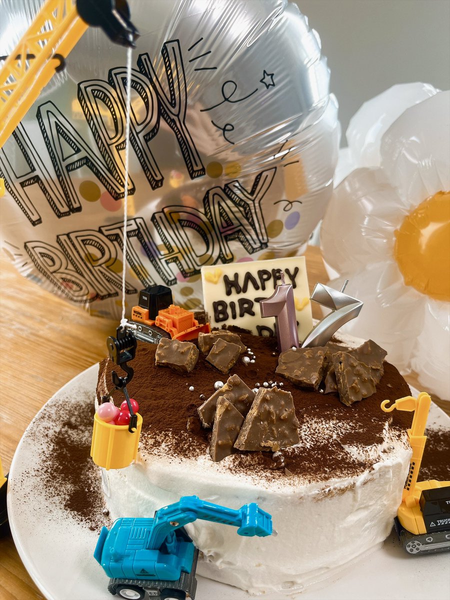 maki69smy's tweet photo. 🎈Happy 17th birthday to my second daughter!" または "Happy 17th birthday to my younger daughter!🎈
#birthday
#おうちごはん

▪️中山店
https://t.co/qivcuDTXuQ
▪️保土ヶ谷店
https://t.co/MJYguX0xoV
▪️その他SNS
https://t.co/oRPXIUasCP https://t.co/4VTab1MBrY