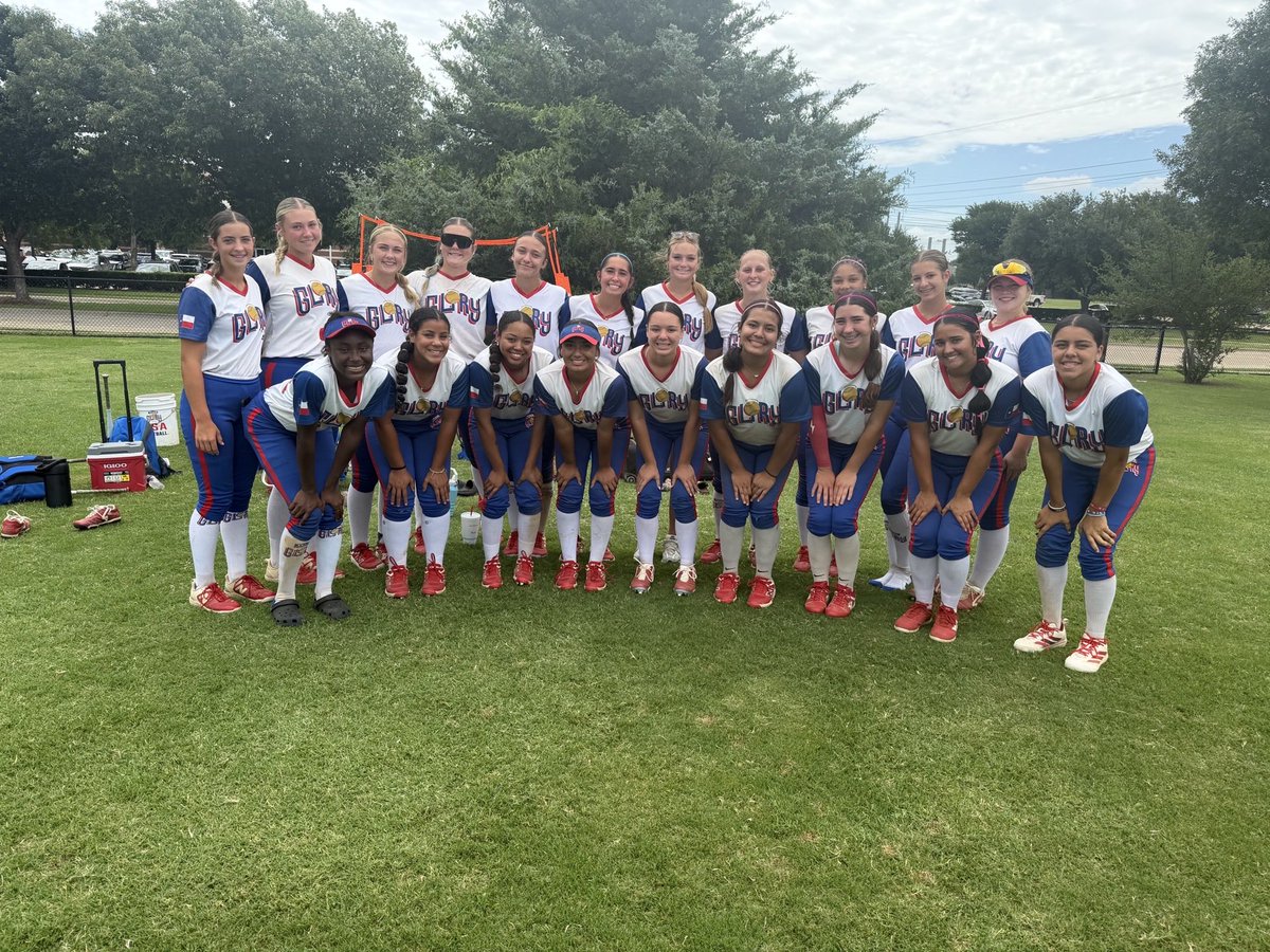 HaileyKeel2029's tweet photo. We fell just one win short of the Elite Eight, but I’m so blessed to be part of such an amazing team. Thank you to my coaches for all the time, dedication, and belief you’ve poured into me. So grateful for this journey and excited for what’s ahead! 🥎❤️

14 U signing out. https://t.co/NbF6N09r78