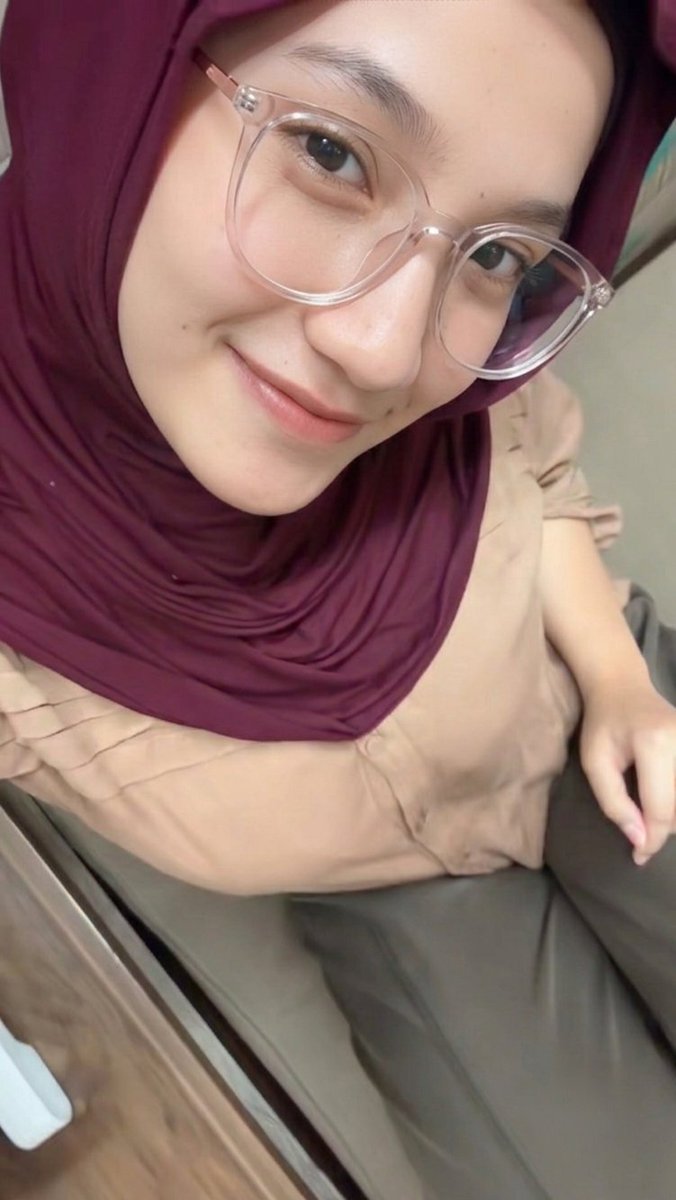 urfavoritecaa's tweet photo. cocok pake yg manaa https://t.co/QGXZkKK6LR