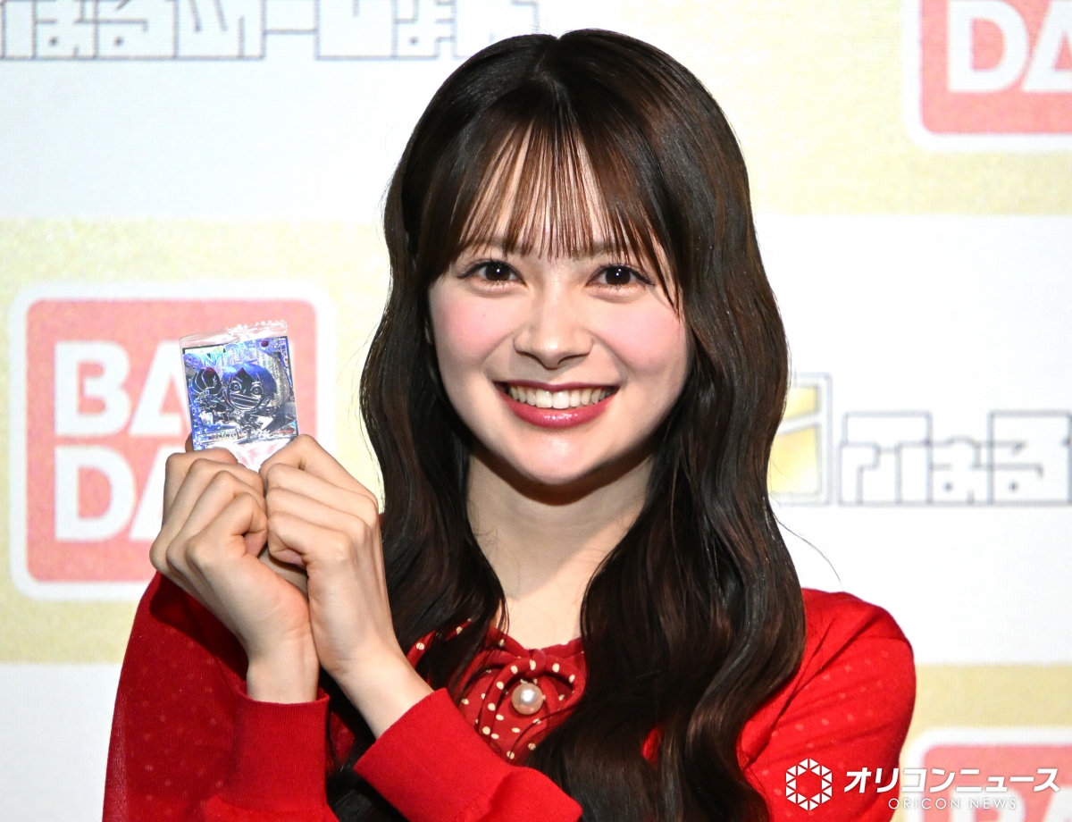 oricon's tweet photo. ダイアン津田、またも巨大企業のCMに起用
「俺、CMいっぱいやってるから」
AKB48伊藤百花に自慢＆アドバイス？
https://t.co/kUpWor5kZI
⠀
"芸歴26年"の津田、伊藤にマウント
「2年なんて小童。こちとら26年」
→直後、マイク持ち忘れる凡ミス
https://t.co/RuhLxQoGdF https://t.co/DXvhuwkMXd