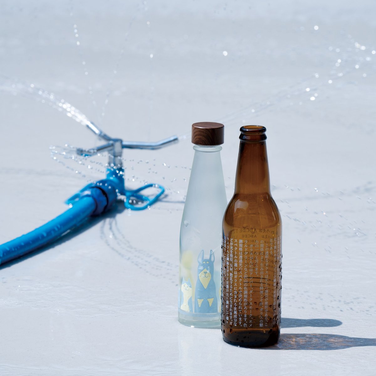 etobottle's tweet photo. 明日8月11日（火・祝）から15日（金）まで夏季休業をいただいております。
お休み中のお問い合わせに関しましては、17日（月）から順次のご対応となりますのでご了承ください。

厳しい暑さが続いておりますが、みなさまくれぐれもお体に気をつけてお過ごしください。

#ガラスびん #夏季休業 https://t.co/M3OEAvyVSt