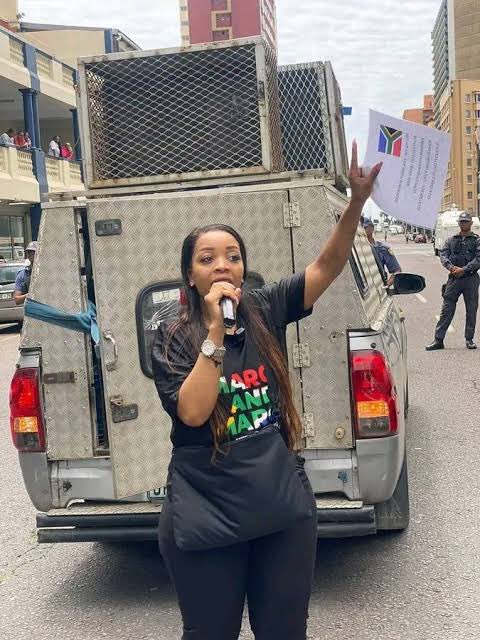 _Tee__G's tweet photo. ‼️ Jacinta Ngobese-Zuma has taken EFF MP Naledi Chirwa to the High Court over a defamation lawsuit.

No amount of apology will be accepted from her.

This is a step towards the deportation of Naledi Chirwa.🔥🤝 https://t.co/nmPP6JwHnO