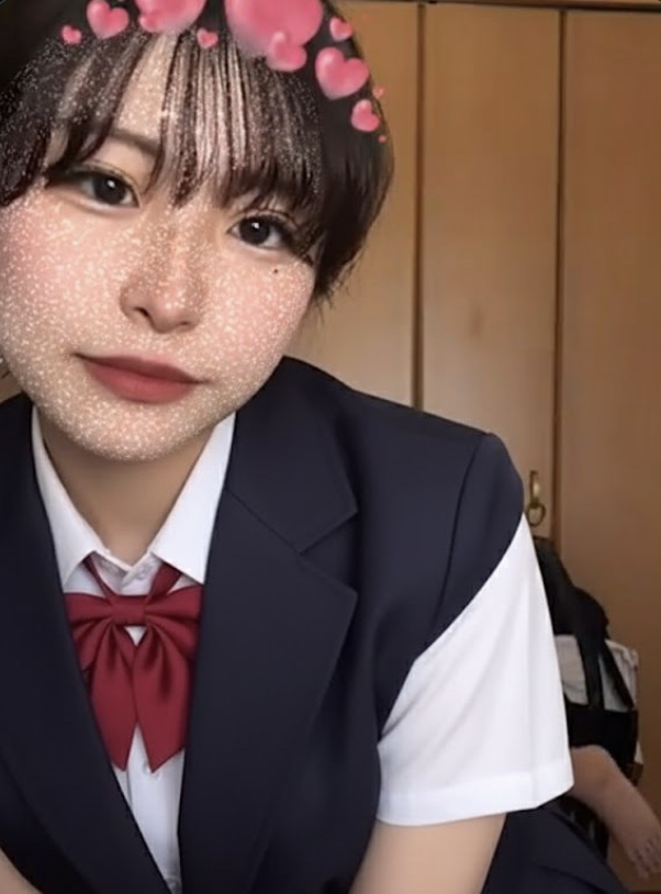 raphabiologo's tweet photo. 制服着てお兄ちゃんとシてるのみたい人おる？♡
https://t.co/c1ujMJchEm https://t.co/vAZ0UOzTjl