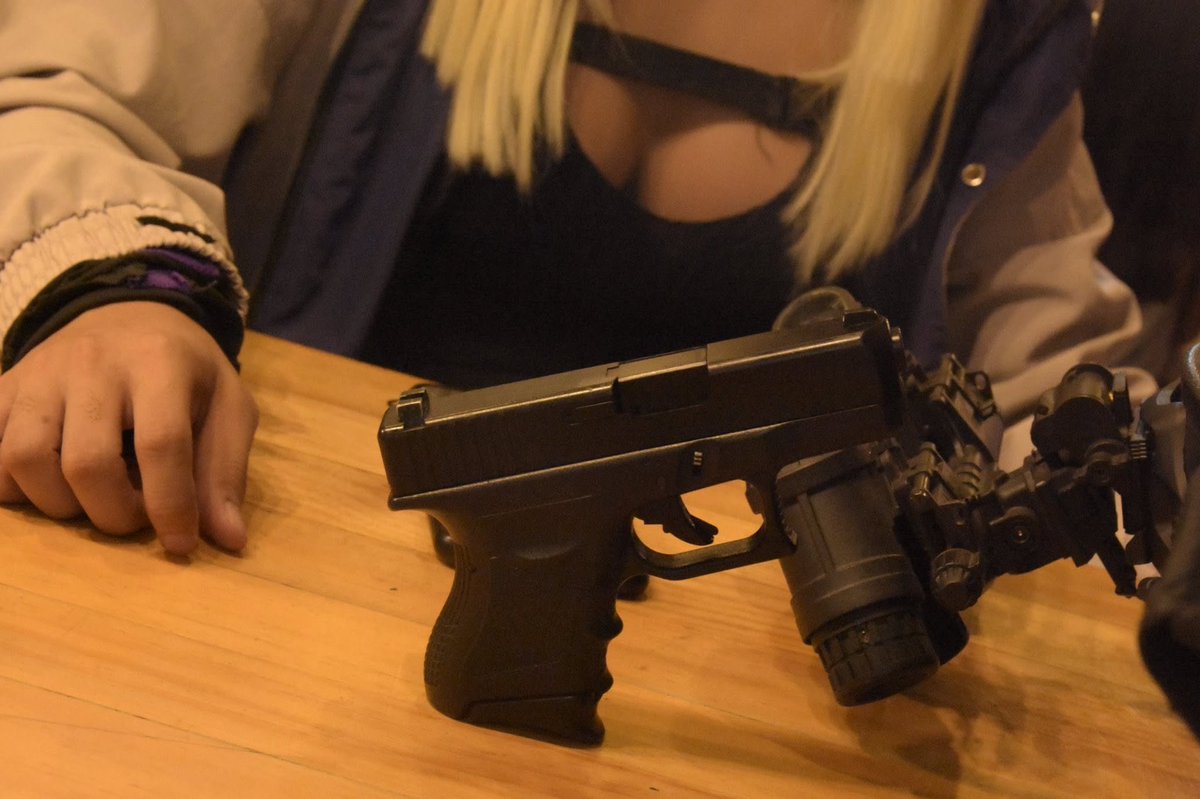 RealAiMiyazaki's tweet photo. My old Glock 27

#ThrowbackThursday

#cosplay #airsoft #airsoftonly https://t.co/yaDeVpxvFb