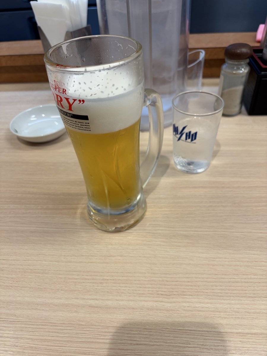 nopunchmatsuo's tweet photo. ノーパンチくらいになるとね
お誕生日が休みだったら昼から餃子の王将でキメるんだよ
まもなく仕上がります

46だそうです https://t.co/eAEpFAsLwm