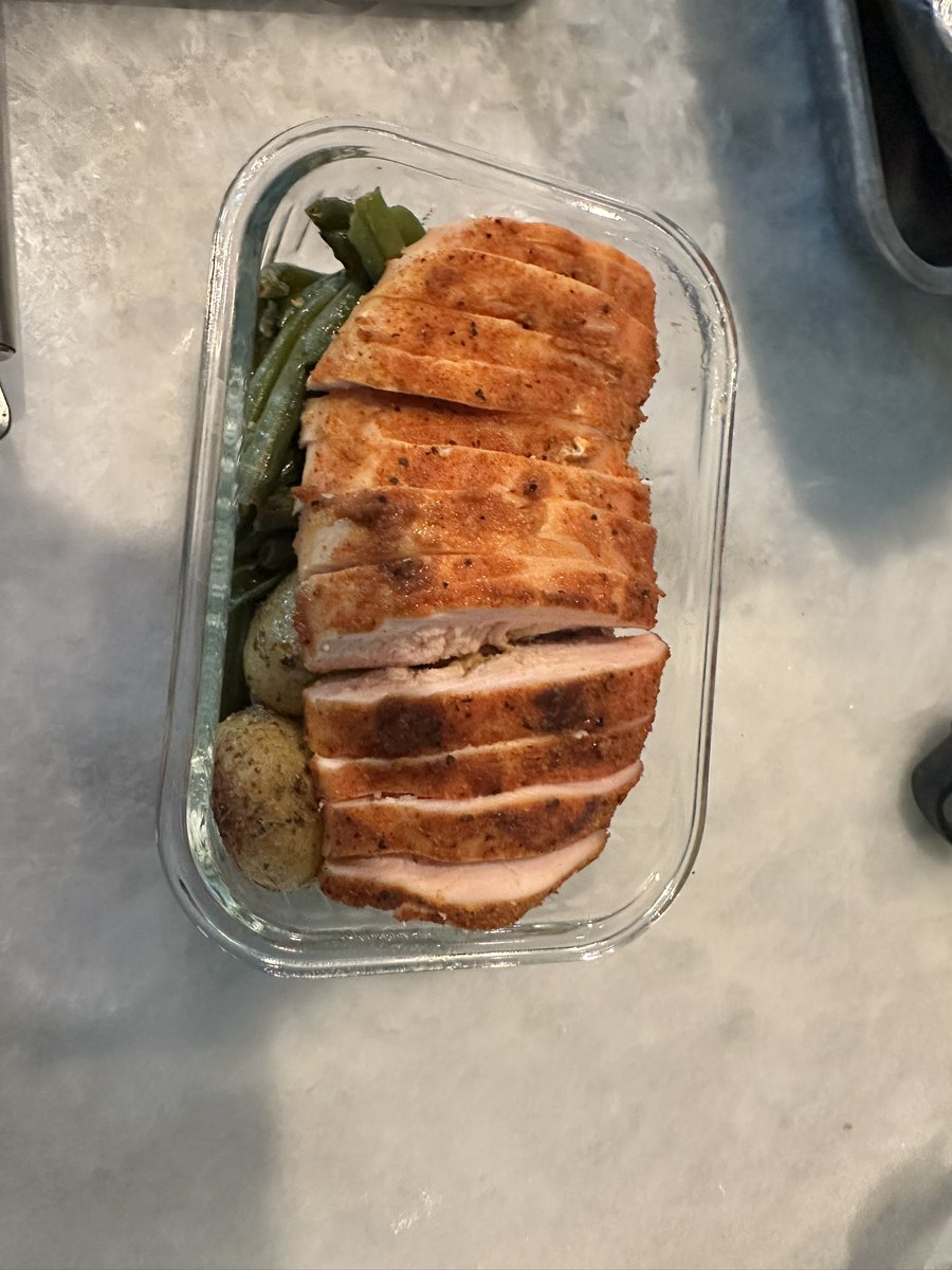 dingoslut's tweet photo. 🥭slapping out a PSA work is kicking my ass. Workings 12s all week, working on my days off. Lunch for attention. https://t.co/bnoe3C7KrR