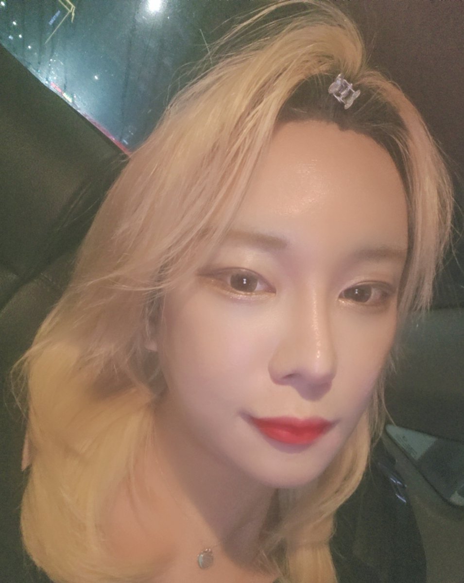 tg3414's tweet photo. 서울 반포동

#서울 #쉬멜 #러버 https://t.co/t372s4IApg