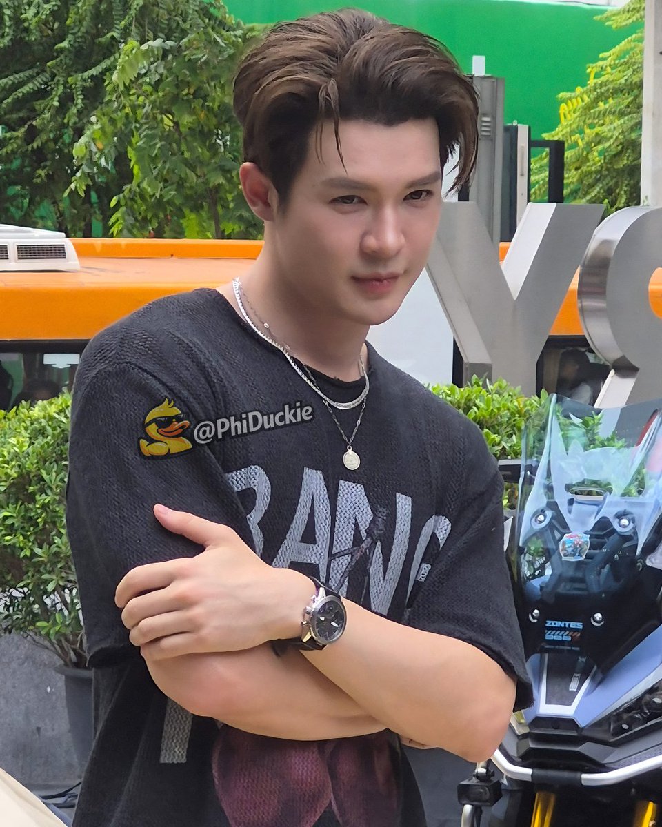 PhiDuckie's tweet photo. Thank you again Billy for taking the time to make your fan family really happy yesterday. @bbil1ypn #BillyPatchanon #star1ight https://t.co/zUucM8CgaF