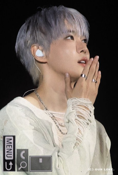 1ovdo's tweet photo. 이 날 진짜 천사 맞다니까 https://t.co/FmL0sDlJnW