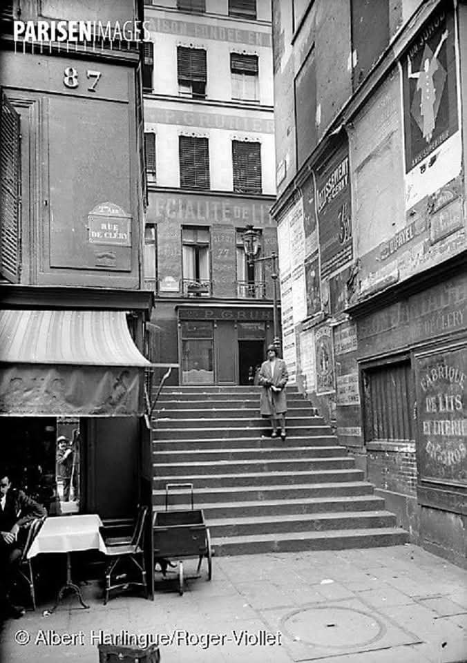 ParisAMDParis's tweet photo. 📸 Albert Harlingue. 
Rue des Degrés 
c.1930. Paris 2e https://t.co/X9GyCnjS1j