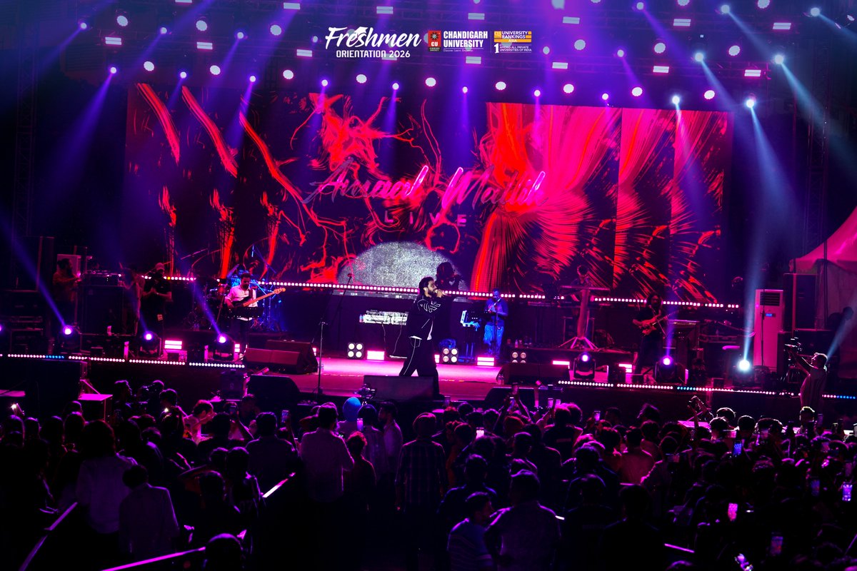 Chandigarh_uni's tweet photo. Orientation Week, wrapped in style!
@AmaalMallik’s live performance had the CU crowd on its feet. What a Cultural Night for our Freshers 2026!
#ChandigarhUniversity #Freshers2026 #AmaalMallik #CulturalNight #LifeAtCU https://t.co/R537Ka3AjW