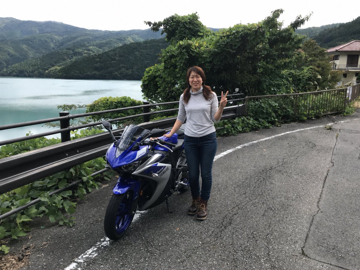 usako0731_bike's tweet photo. 【母になって後悔したこと】
風を切る楽しさも、自分好みに育てるワクワクも、自分の好きもいつの間にか忘れてた。
イベントを通してその気持ちが再燃🏍️🔥
だから今、一緒に少しずつ取り戻さん？
思い出すとワクワクは加速‼️
好きな気持ち、語らない？😆

#バイク女子 #ツーリング #ミクチャ #KIRINZ https://t.co/XWcEXepfBr
