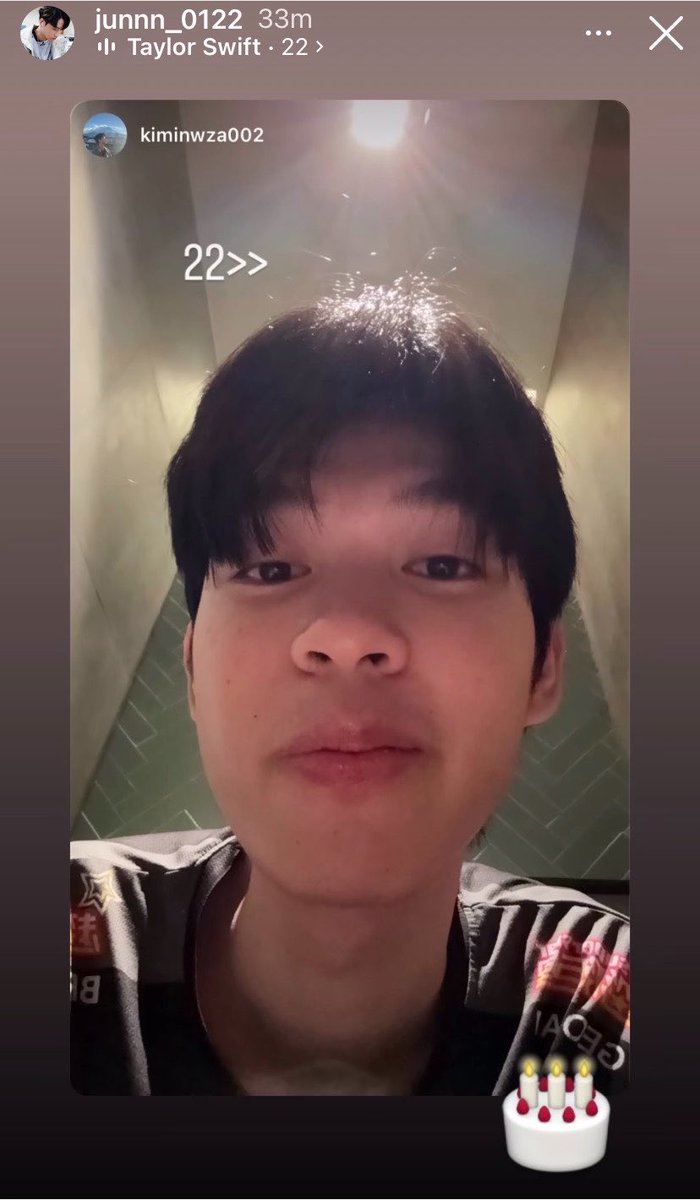 taewaew_16's tweet photo. คับจวิ้นนนน 🫡 https://t.co/Sr8jOx4yjn