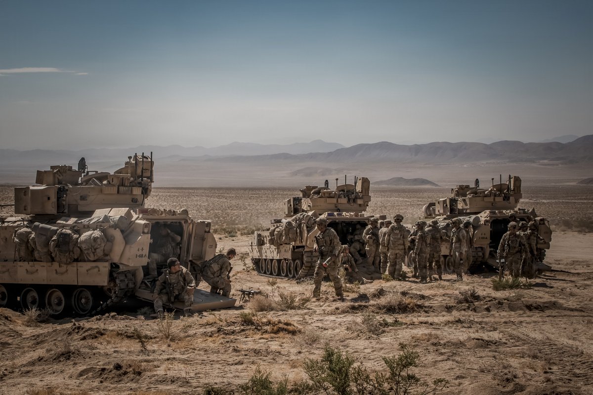 4thInfDiv's tweet photo. Hands-on with ground tech. At Fort Irwin for #PCC6, @4thInfDiv Soldiers are testing Bradley & Abrams systems alongside support platforms. We are experimenting with these capabilities to build future combat power. #ArmyModernization #Innovation @USARPAC @I_Corps https://t.co/5U1upAhFck