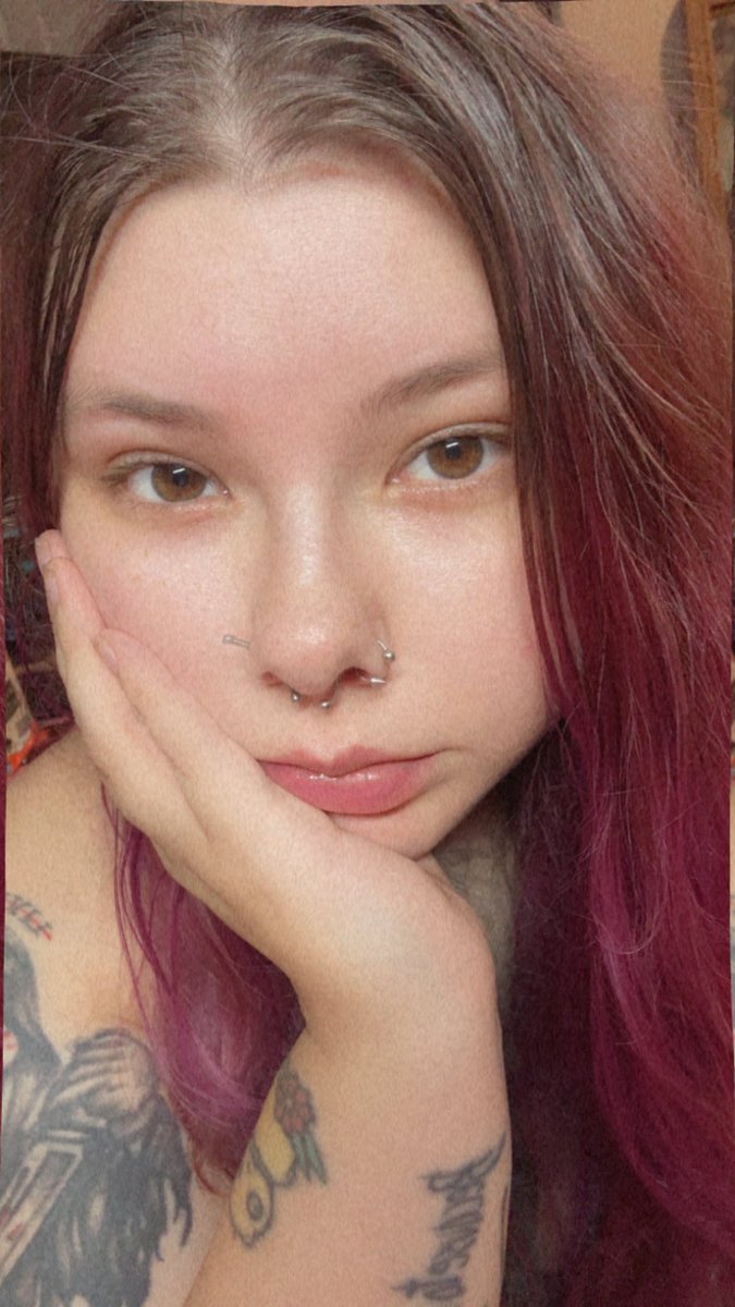 Godd_ess_Taylor's tweet photo. I’m just a sweet girl who wants men’s money. I feel like I’m not asking for much. https://t.co/ulJT7EUvvX