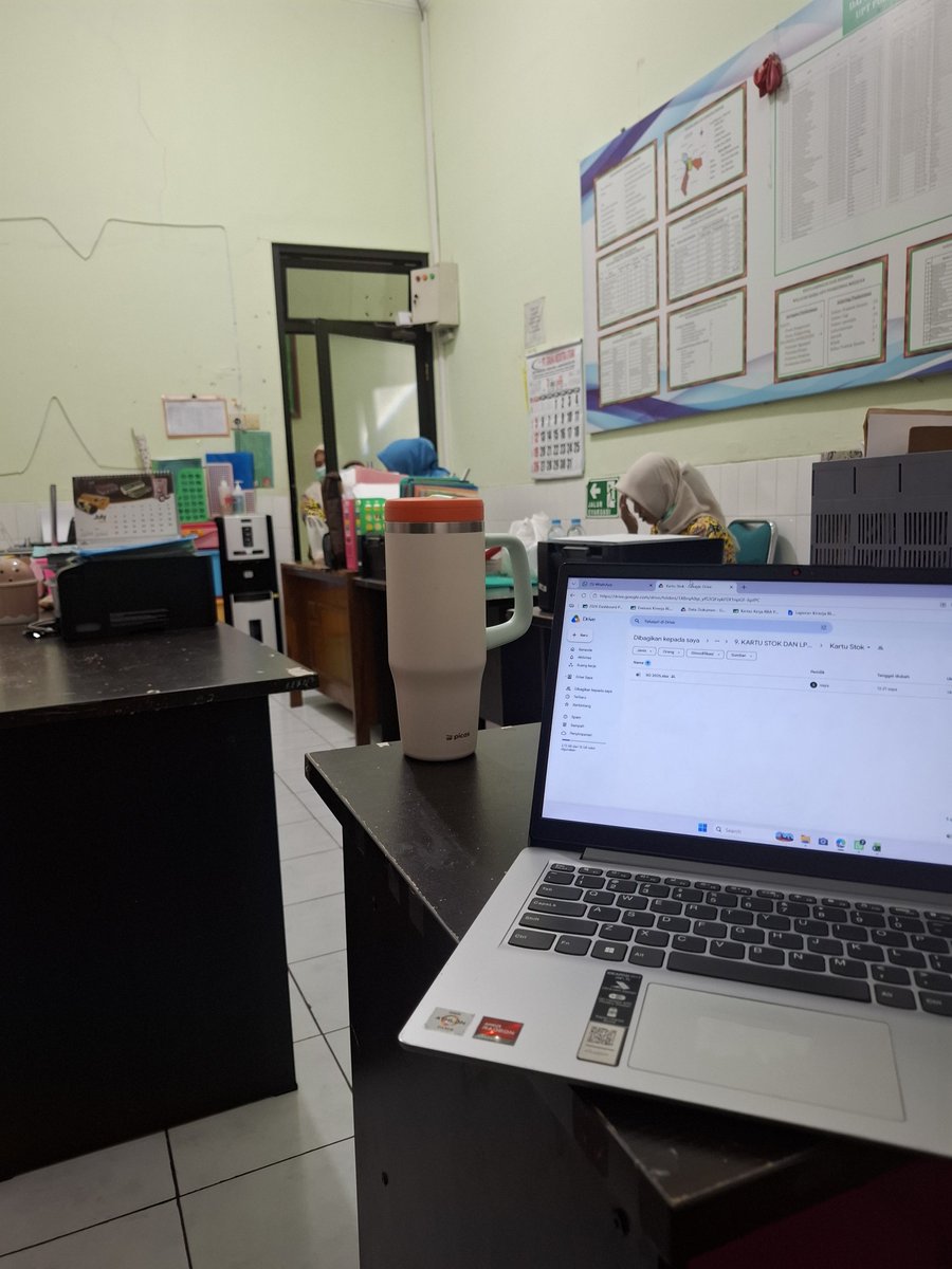 tyaaarchive's tweet photo. last day kkn!!! https://t.co/yuuldzjWiS