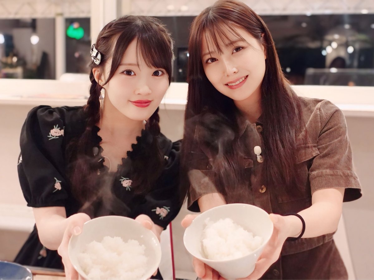 AKB48_staff's tweet photo. 🍚お知らせ

週プレNEWS連載「何で令和にAKB48？」
#山根涼羽 @48Suzuha_16LOVE 前編が公開✨

✅わんぱく幼少期
✅AKB48との出会い
✅体操着で挑んだダンス審査
✅合格後にぶつかった壁

🖋記事
https://t.co/Voht1R31tY

🎥メイキング
https://t.co/PaFOyIJ5XO

炊飯器アイドルずんちゃん出演
☁️旅番組「ふわり愛」三重編が全国 20 局で放送中✨
旅のパートナーは #白間美瑠 さん&炊飯器💖
各局放送スケジュールはこちらを✅
@ai_fuwari

#AKB48
