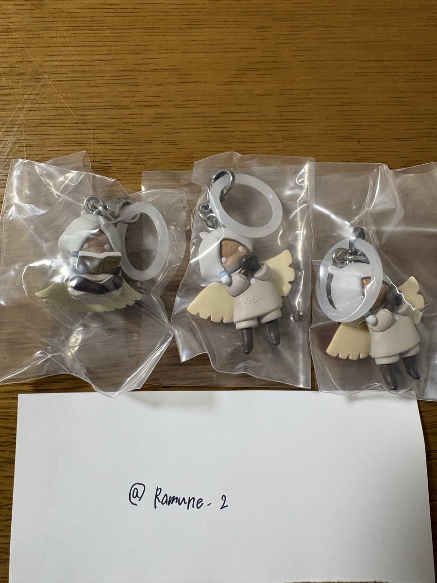 Ramune_2's tweet photo. 【交換】Sky 星を紡ぐ子供たち めじるしアクセサリー ガチャ

【譲】本を読む、おててハート2

【求】逆立ち、シークレット

大阪手渡しor郵送
検索からでもお気軽にお声掛け下さい。 https://t.co/dRAur56tEm