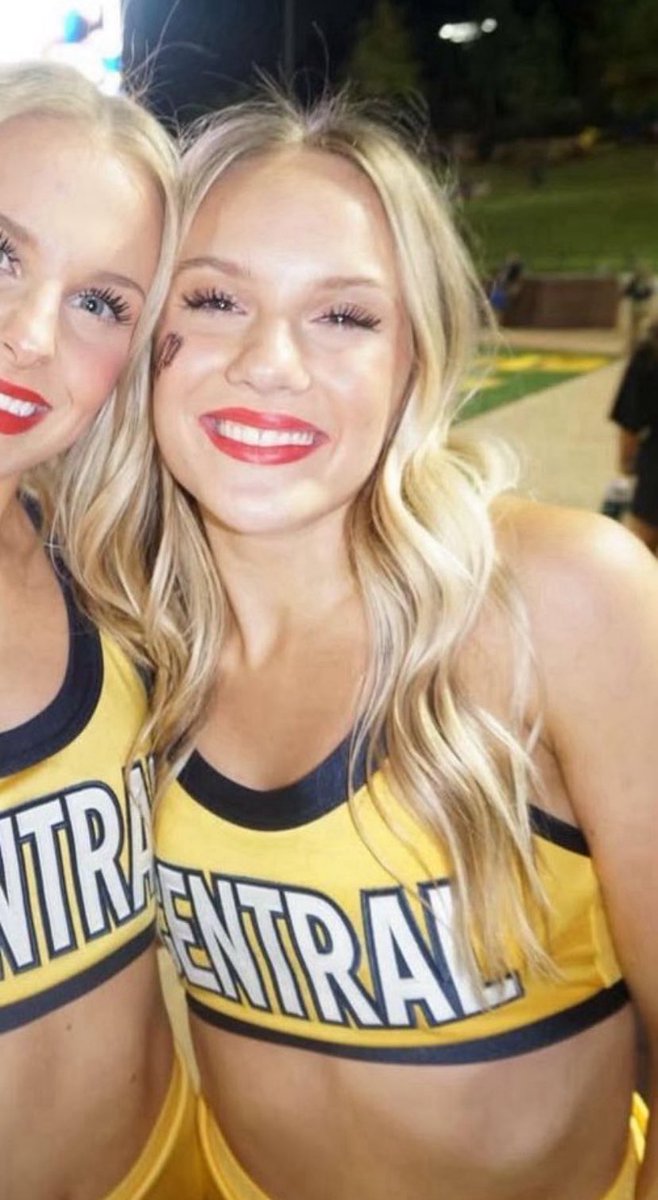 BigTimeGaymer17's tweet photo. Showing off some pics of my Girlfriend.
She is a sexy cheerleader in college. 
#cuck #candid #nsfw #college #cheerleader #blonde #GF #nsfwtwt https://t.co/lQykc6fneW