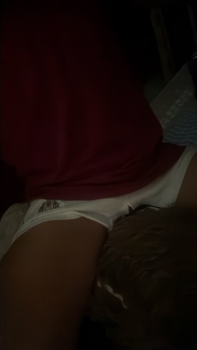 Lougouses's tweet photo. Alguien que me la haga quitar?😩 https://t.co/xS07OABQ1l
