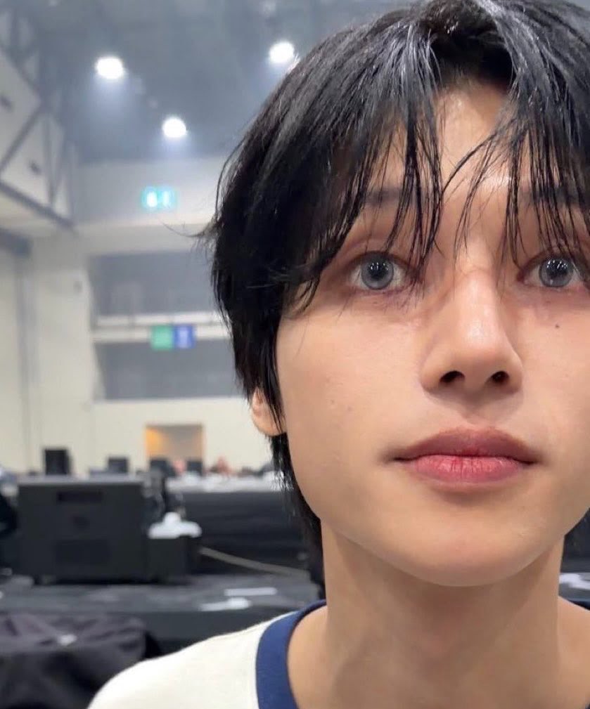 mingisd1eater's tweet photo. im on chapter 19/23 im so doomed. https://t.co/53zlPCVZf6