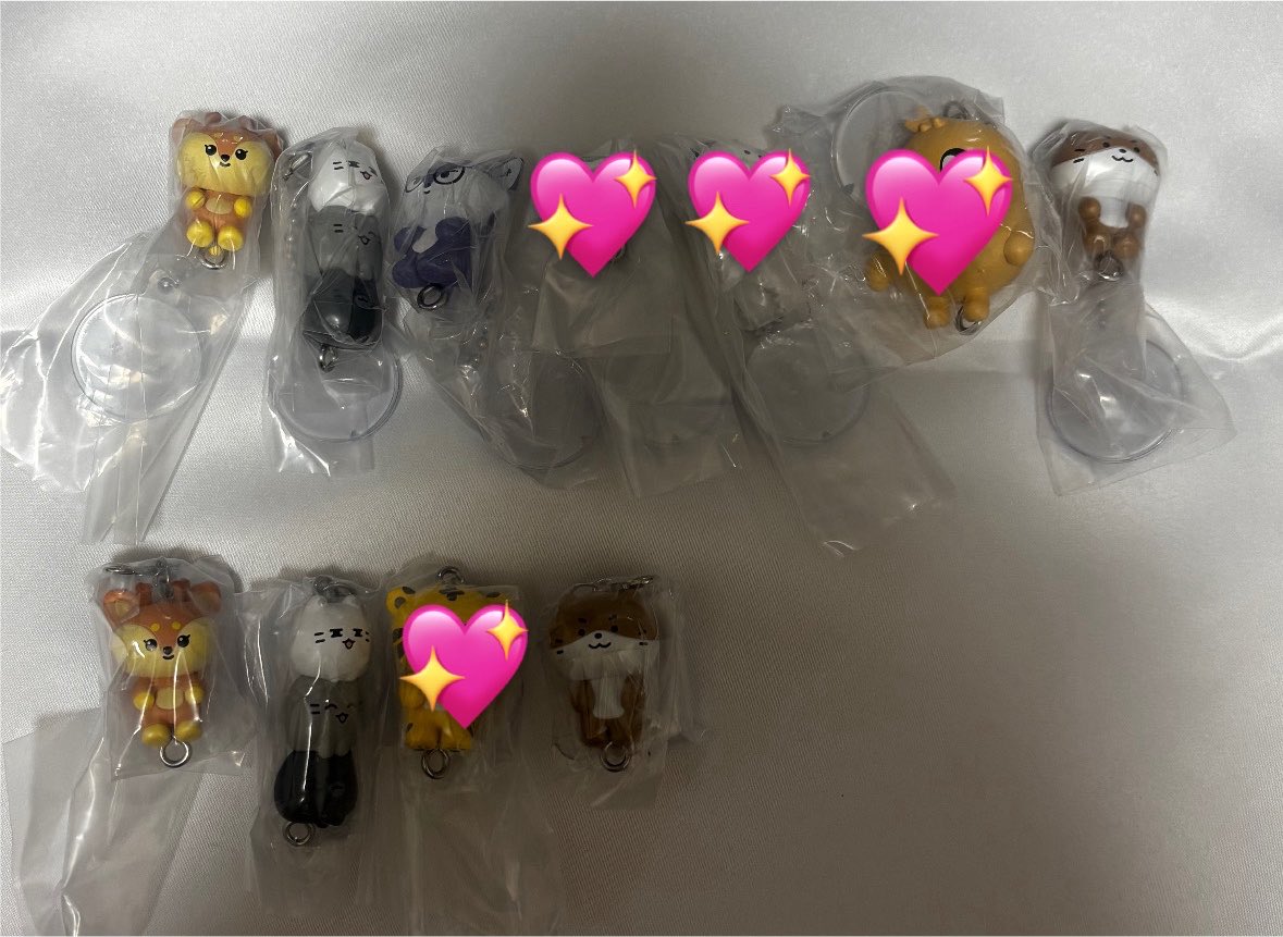 lluvyna_'s tweet photo. SEVENTEEN セブチ miniteen ミニティーン ガチャガチャ マスコット 交換 買取

譲 写真💖以外（上段⛓️下段🦀）

求 ジョンハン トラム 👼🏻 （⛓️🦀どちらでも）又は買取

比率違い検討、取引方法要相談☑️
買取の場合は定価＋送料

お声がけお待ちしております🍀 https://t.co/f4bwBbQdei