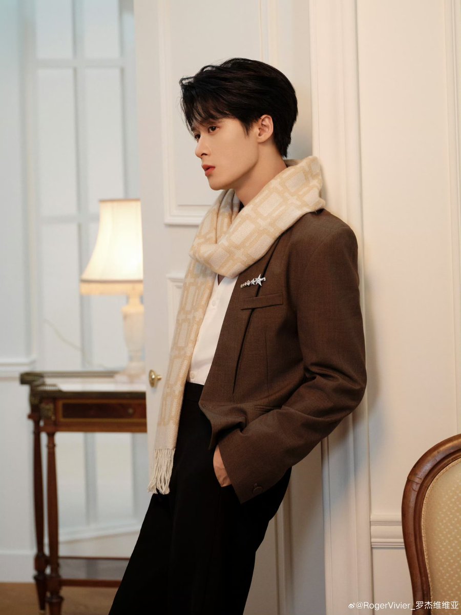 Pretty_kyu02's tweet photo. หล่อ หรู แพง ละมุน พ่อคุณเอ่ย ละลาย!!!! 🥰😚
#TanJianci #ถานเจี้ยนซื่อ https://t.co/MiNma9d8ha