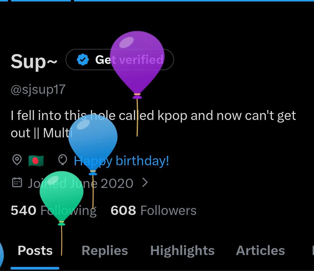 sjsup17's tweet photo. 6 years in here and twitter birthday ballons remain my favourite! 
:D https://t.co/CuAC8M4JXR
