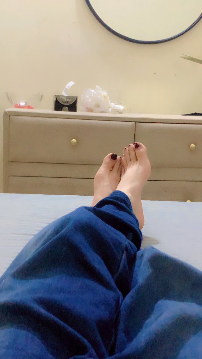 bunnyboobbunny's tweet photo. Right now I want feet licker 
For my foot massage 
Anyone want to give me massage then conntect me 03145613235
#findom #feetworship #soles #footfetish #paypig #alphafeet #bigdick  
#transdick  
#queendick  
#sucker  
#bottom  
#trans  
#shemale
#islamabadshemale  
#seharhayat https://t.co/Zwf6ST82zm