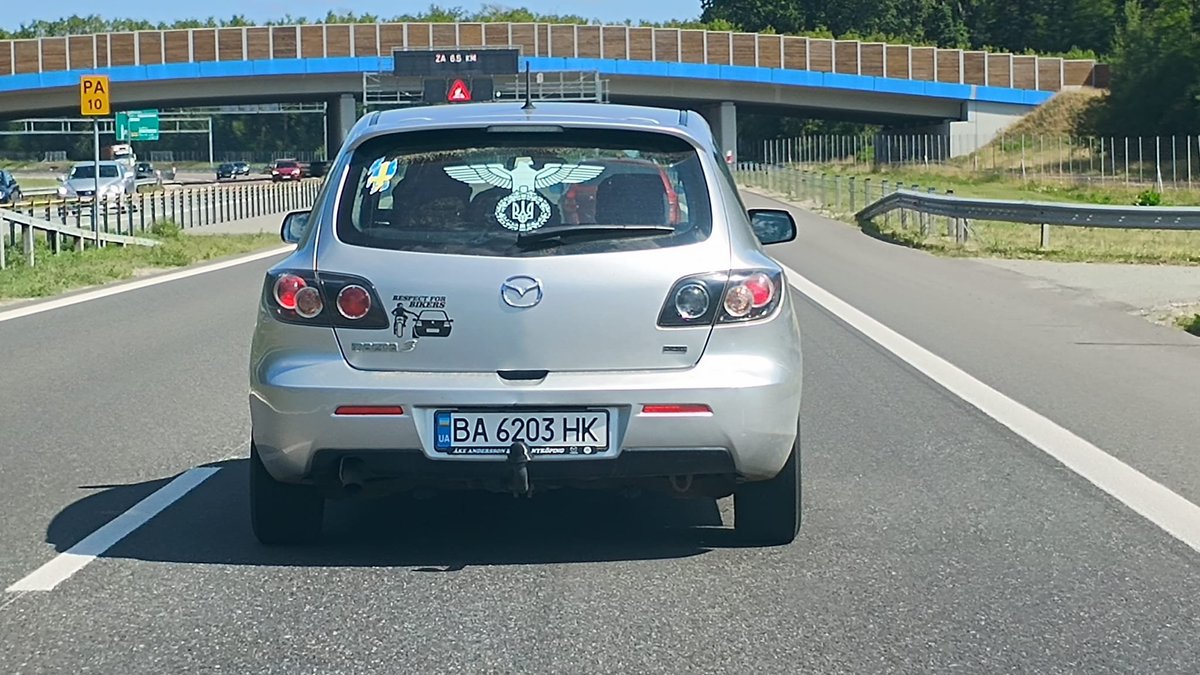 kowalska300's tweet photo. "Hej tam pod Krakowem
Rwąca Wisła płynie.
Rozwaliła nam się świnia
Na polskiej krainie,
Na polskiej krainie"... https://t.co/e3QPzSITkR