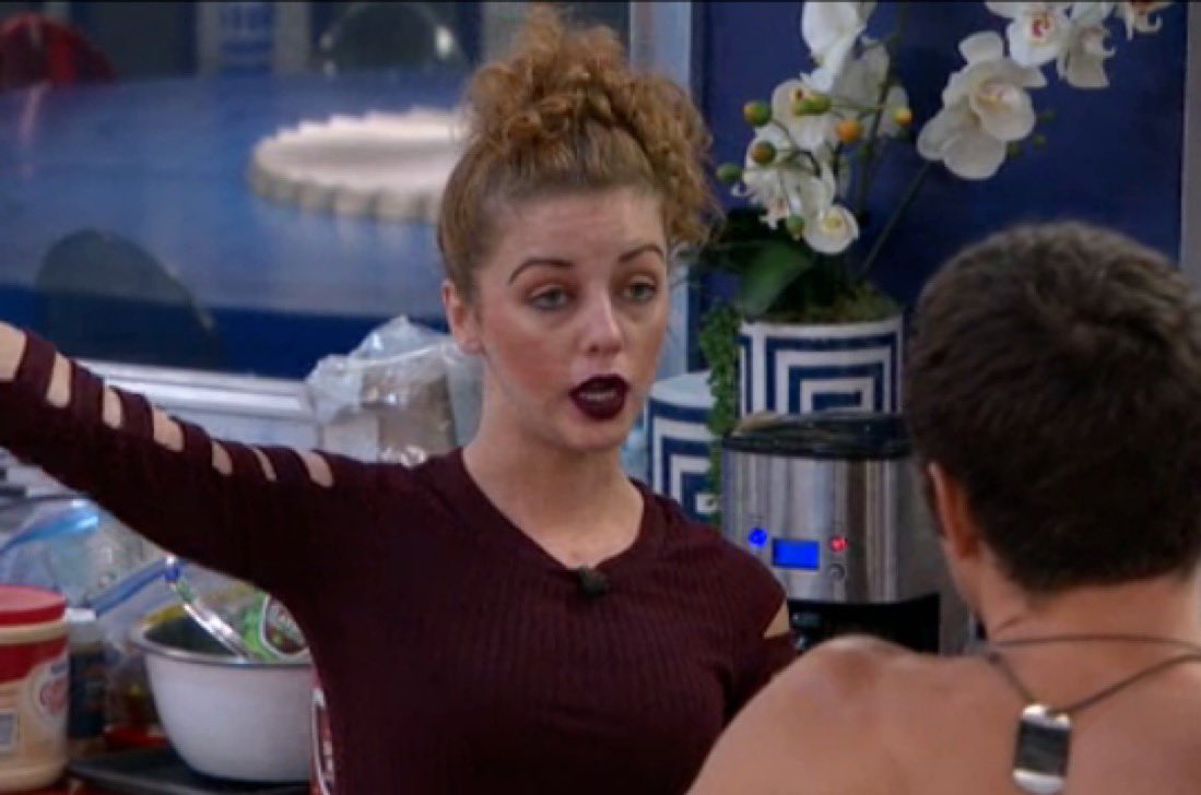 RyanJohn___'s tweet photo. 🗣️WHY ARE THE WEDNESDAY EPISODES 90 MINUTES AND THE LIVE THURSDAY EPISODES ONLY 60 MINUTES??? WE WANT LIVE HOH COMPS ON THURSDAY NIGHTS BACK 
#BB28 https://t.co/FbeRChKXgA