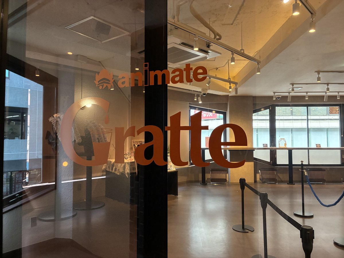 animateSt_grt's tweet photo. ☕🦉アニメイト  #グラッテアニメイト通り店 本日もオープンしております🍀🦉

開催中のコラボはこちら↓
・.Bloom10周年＆メロキス8周年 記念グラッテ
・caramelコミックス創刊8周年記念Gratte
・Charaバースデーフェア2026×Gratte
・リバース：1999 ×#Gratte 第2弾

ぜひ、お立ち寄りください✨ https://t.co/pq1IqvJanl