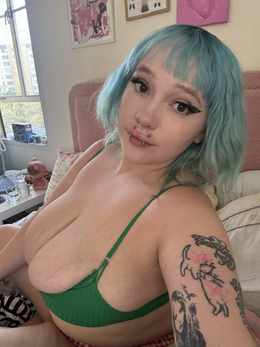 raethehater's tweet photo. do we like em https://t.co/plpsthagV1