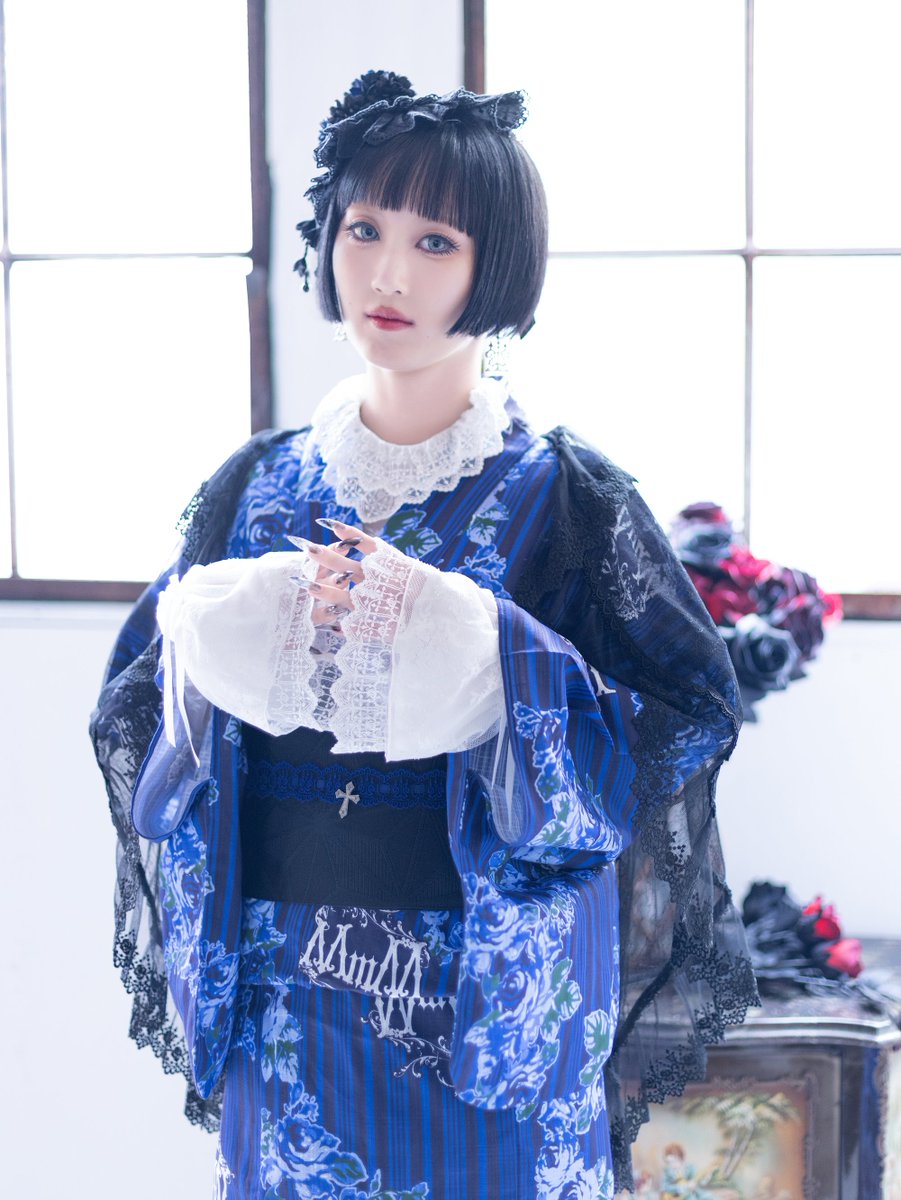 発売中】 ○ロワイヤルフラワークリップ付き丸型ヘッドドレス 16,500