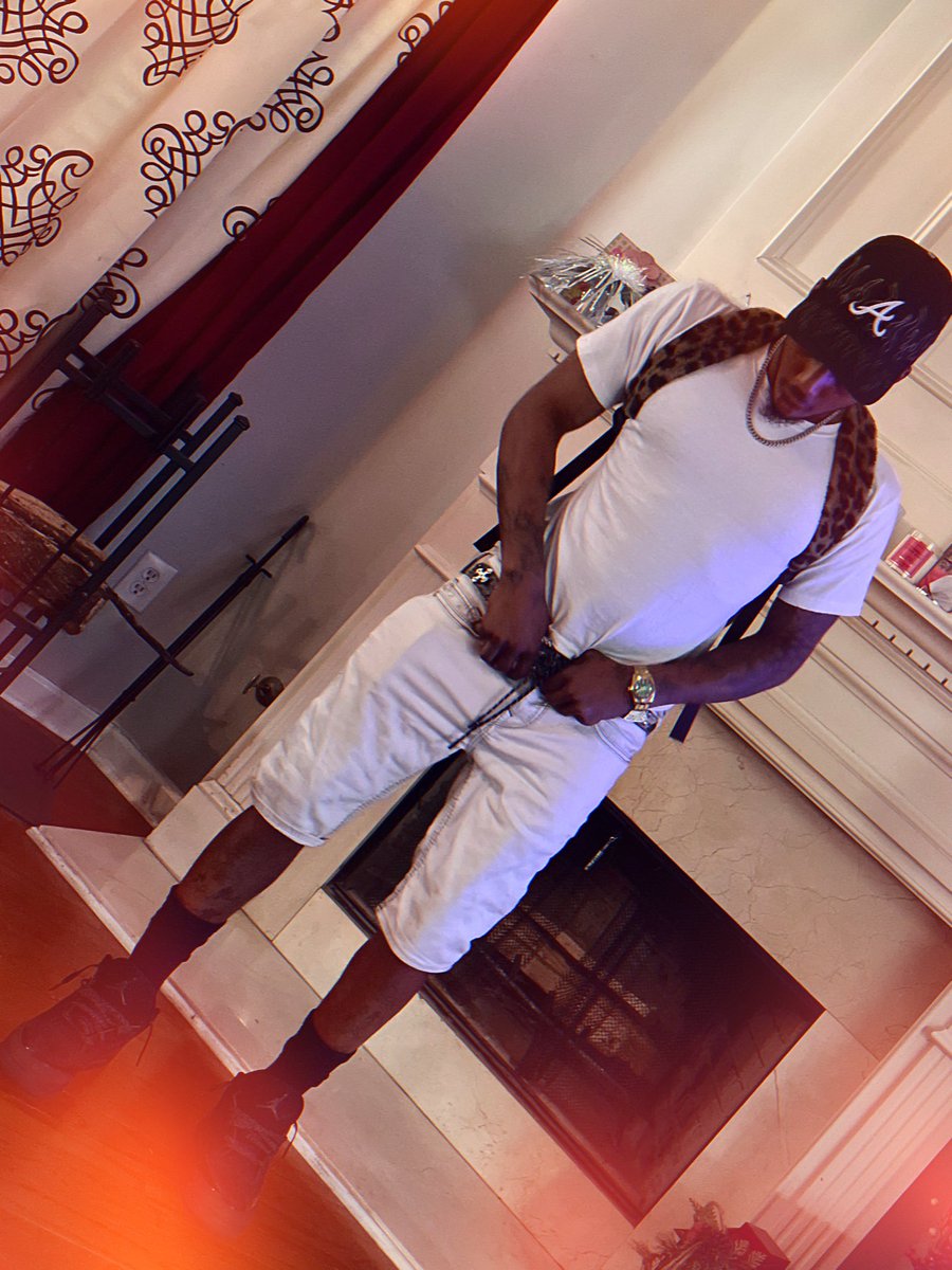 Easi_Monroe's tweet photo. 🫴🏾🫀🦇🦇🦇 https://t.co/yGDRRRPZaR