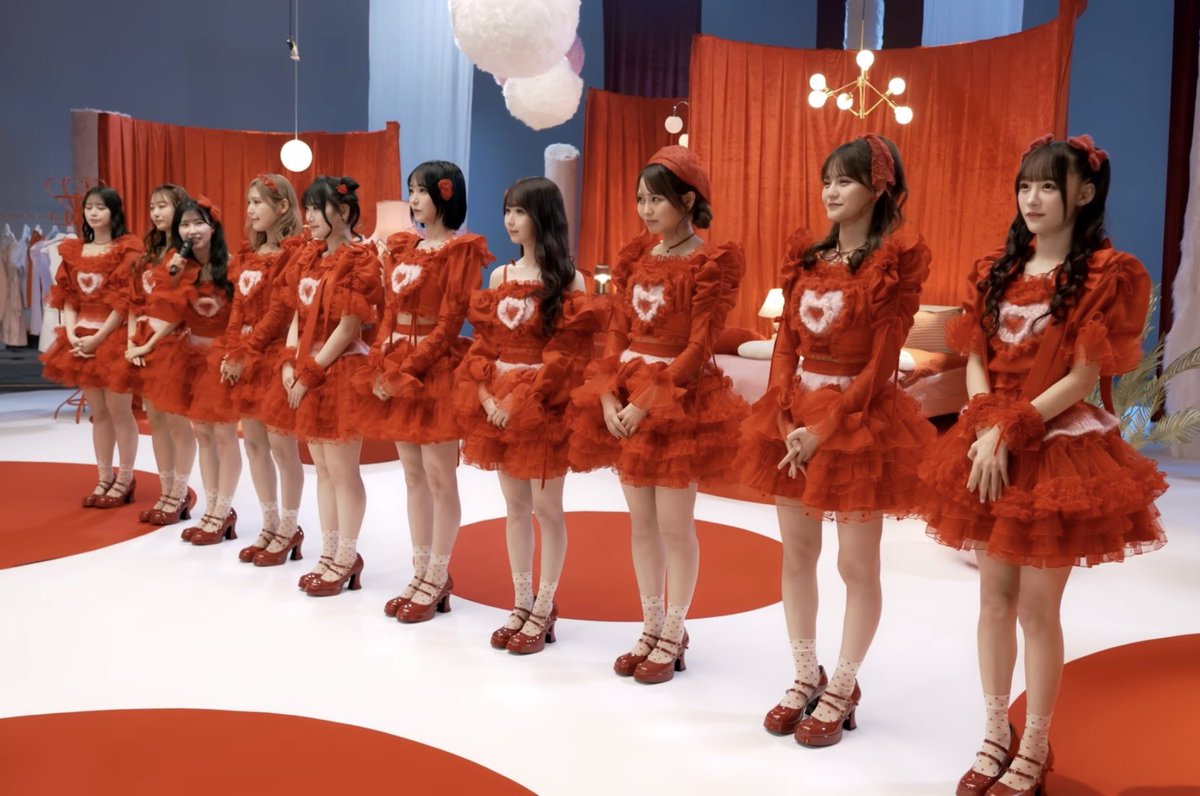 nya_625_mi's tweet photo. 実は身長低い枠なのかわいすぎる
どうしたらここまでスタイルよく化けるの！♡ https://t.co/tmKHqsQ97r