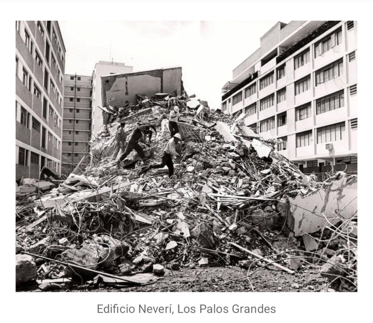 ilevzla's tweet photo. Hoy se cumplen 59 años del Sismo de Caracas, de 1967.. y  hace 2 días FUNVISIS completó 54 años de Fundada..

Como ex funvisiana, hoy me duele profundamente constatar que en medio de la reciente tragedia, en Venezuela siguen prevaleciendo los intereses de las cúpulas de poder por encima de las necesidades del país.

Ha pasado más de un mes desde el doble terremoto y resulta preocupante que instituciones fundamentales como FUNVISIS, responsable de la investigación sismológica, el monitoreo y la generación de información técnica para la gestión del riesgo, continúen enfrentando limitaciones que debieron ser atendidas con urgencia. Sus investigadores, técnicos y profesionales han demostrado un compromiso admirable, trabajando con las uñas y sosteniendo una labor esencial gracias a su vocación y entrega. Y lo más triste es que, además de enfrentar esas carencias, muchos de ellos han tenido que cargar con críticas de una población que desconoce las restricciones y los protocolos de comunicación que les fueron impuestos hace casi una década.

FUNVISIS es solo un ejemplo de una realidad mucho más amplia... cuando las instituciones técnicas son relegadas y no reciben el respaldo necesario, también se debilita la capacidad del país para prevenir, responder y recuperarse de los desastres.

Mientras tanto, pareciera que la prioridad sigue siendo quién aparece primero en la foto o quién obtiene mayor protagonismo político. Pero desde el 24 de junio lo que realmente ha quedado en evidencia no ha sido el liderazgo, sino las deficiencias en la coordinación, la planificación y el fortalecimiento de las capacidades institucionales.

Las tragedias deberían servir para unir voluntades, escuchar a quienes saben, fortalecer las instituciones y poner el interés público por encima de todo. Quienes dedican su vida a proteger a la población merecen respaldo, inversión y condiciones dignas para hacer su trabajo, no el abandono.

Sigo creyendo en la gente, en la ciencia y en quienes trabajan con honestidad y vocación de servicio. Ojalá algún día esas sean también las prioridades de quienes toman las decisiones.

Nota: Las fotos las tomé del artículo que hoy publicó mi amiga y  colega  funvisiana Dra. Alejandra Leal, en LinkedIn 
"El terremoto cuatricentenario: Caracas y La Guaira, 29 de julio de 1967"
https://t.co/RN9je5a8bM