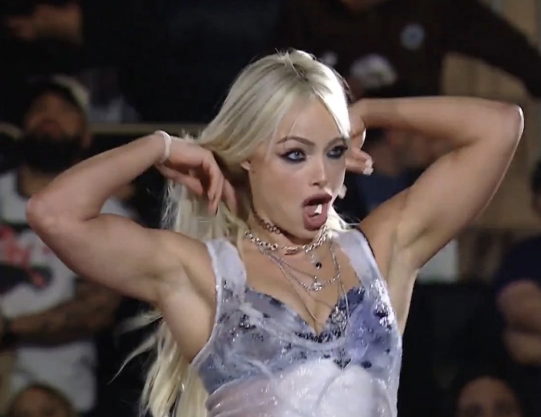 wwearmpits's tweet photo. #armpit #armpits #armpitfetish #axilas #sexyarmpits #underarm #underarms #armpitsweat #armpitaddicts #nsfw #gooning #porn #fetish #wwe #SmackDown
#WWERaw #wwearmpits https://t.co/r40yXOXPiz