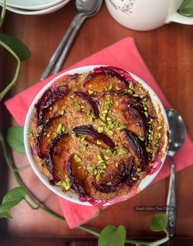 simp_gfkitchen's tweet photo. 𝐀𝐢𝐫 𝐅𝐫𝐲𝐞𝐫 𝐁𝐚𝐤𝐞𝐝 𝐏𝐥𝐮𝐦 𝐎𝐚𝐭𝐦𝐞𝐚𝐥
#Oatmeal may be bland on its own, but when cooked with fruits like this #plum oatmeal made in the air fryer, it transforms into a dessert-like treat. #noeggs #nodairy
https://t.co/fxeiz9dhlN https://t.co/nof4t1YzpM