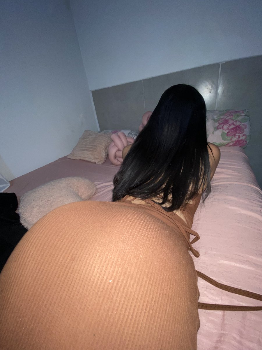akeemiss's tweet photo. Alguém pra vir mimir cmg? 🤭 https://t.co/X3rfYG4MfD