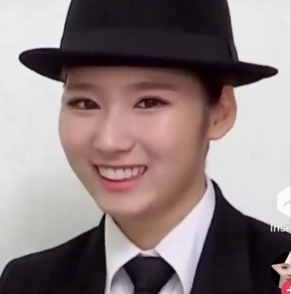 yeowotron's tweet photo. HAVE YOU PICKED YOUR ROLES IN THE #ROLES CHANNEL YET ? https://t.co/RID0nZWTJ7