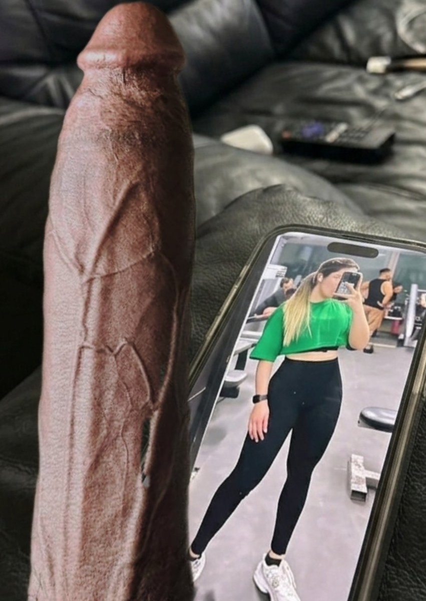 AriellaFe5934's tweet photo. Gran #BBC para un #Tributo

#Chathot #Hot #Horny #Cocktribute #cumtributeِs #Videollamada #Tribute #Tributador #MasiveCumshot https://t.co/tzzhcUVGXZ