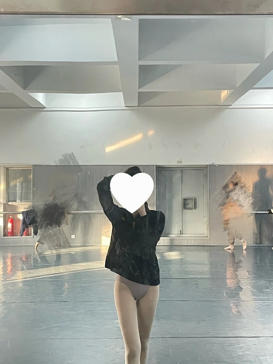 freedomension's tweet photo. 优选女会员：大学在校舞蹈生

身高171--大长腿--颜值高

想找成熟多金男（要谨慎）

联系方式 : https://t.co/z317xOvTqg https://t.co/WZILvS4IIe