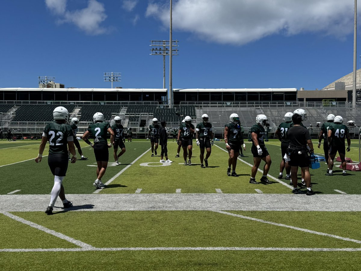 Brian_McInnis's tweet photo. My first assignment as a full-time sports reporter was Day 1 of Hawaii football fall camp in 2007.

UH’s first fall 2026 practice today marked another personal transition. My  5-year team at Spectrum News was sadly recently eliminated.

Heartfelt aloha and mahalo for reading. https://t.co/u88t5L78pm