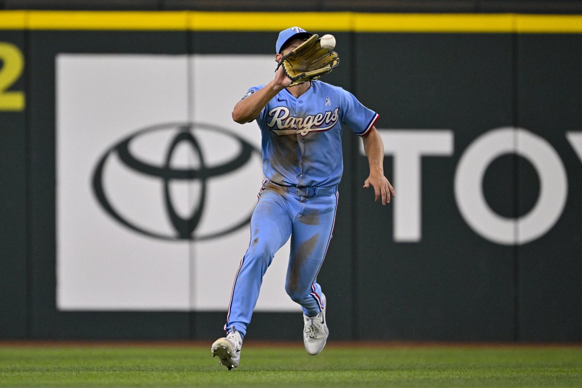 mlbtraderumors's tweet photo. Rangers Re-Sign Jarred Kelenic To Minor League Deal https://t.co/nn1up1KR9j https://t.co/SzE7NGrCPx