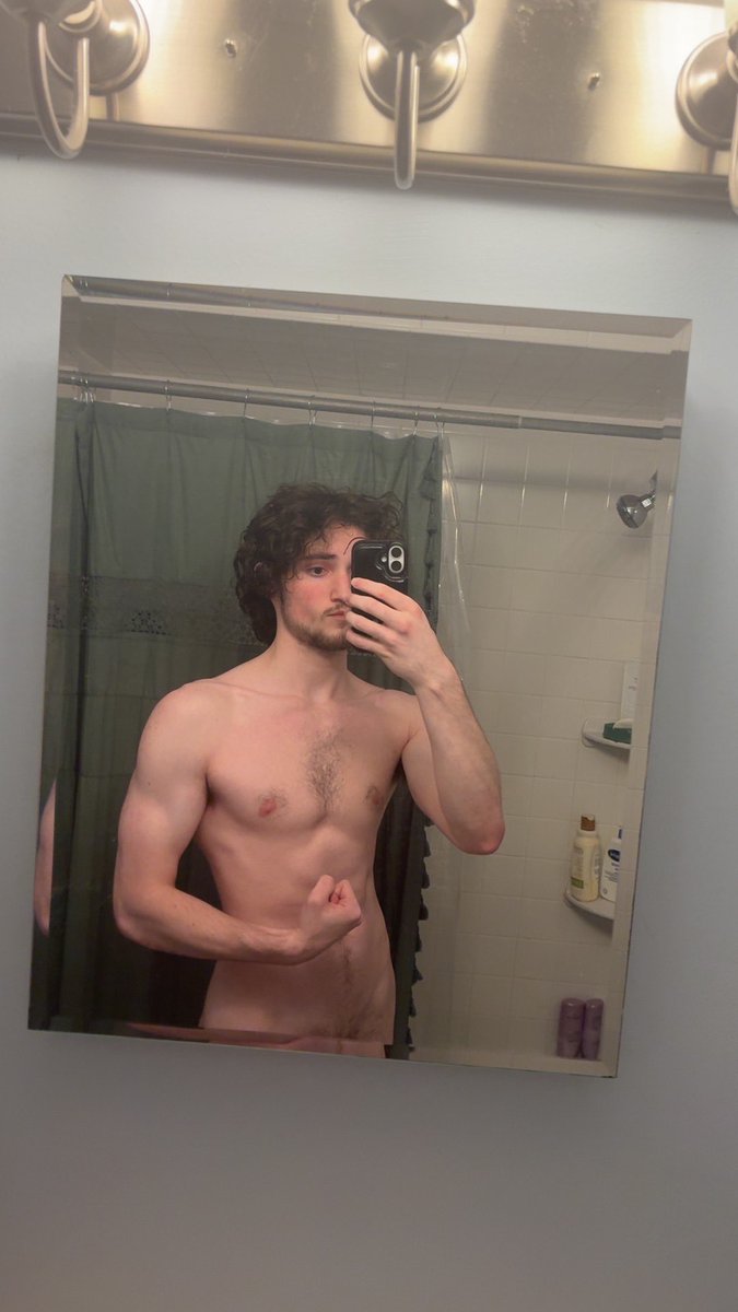masterbrandonxx's tweet photo. dm me for priv vids😈 https://t.co/Rj6UeoLUOz